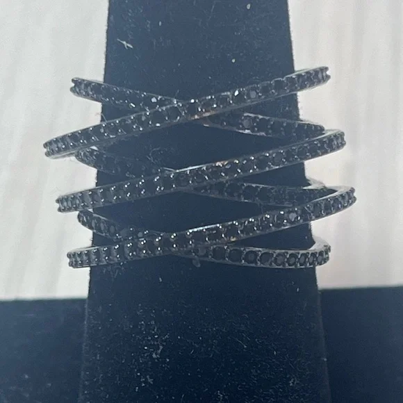 Michael Kors Gunmetal Black Pave Criss Cross Ring - Picture 1 of 3